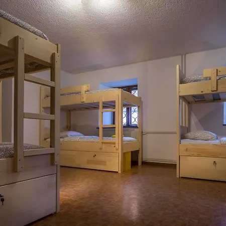 1a Adventure Auberge de jeunesse *