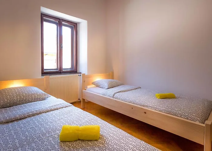 Auberge de jeunesse 1a Adventure Lesce (Upper Carniola)