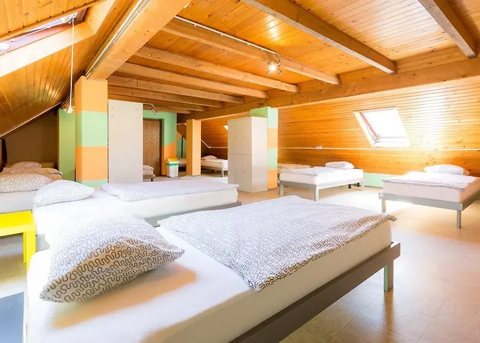 1a Adventure Auberge de jeunesse Lesce (Upper Carniola)